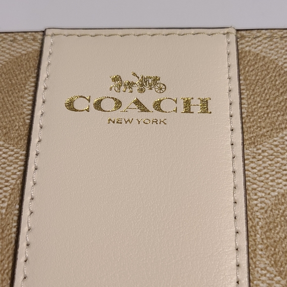 Coach Wristlet Corner Zip  In Signature Canvas - Picture 3 of 10